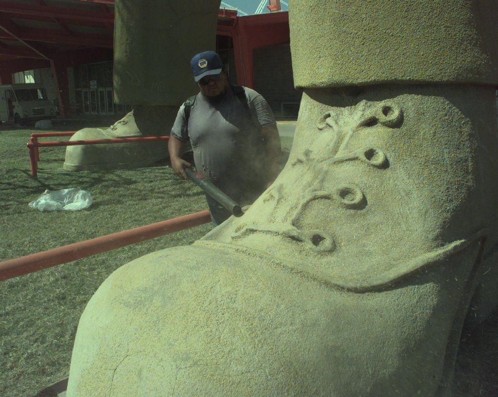 Tulsa's Golden Driller in 1996